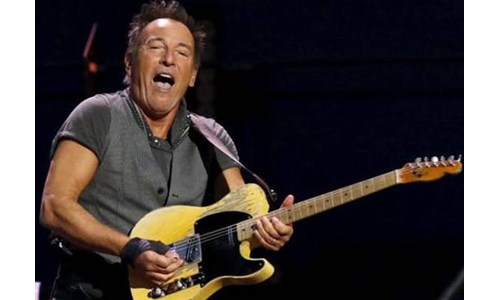 SPRINGSTEEN'DEN SADECE AŞILILARA ŞOV